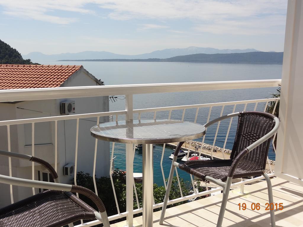 Apartments Klaricic Zivogosce Bilik gambar